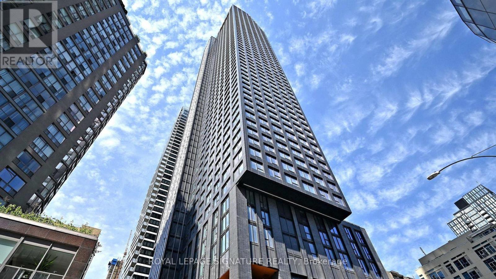 3016 - 8 Wellesley Street W, Toronto, Ontario  M4Y 0J5 - Photo 2 - C12481982