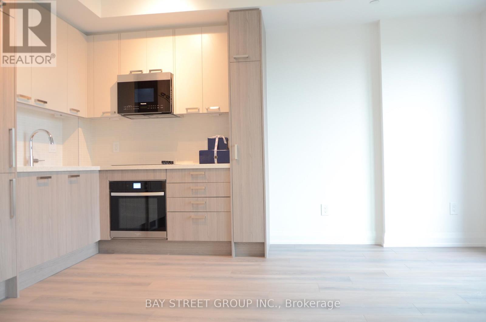 #902 - 20 Soudan Avenue, Toronto, Ontario  M4S 0E2 - Photo 2 - C12481993