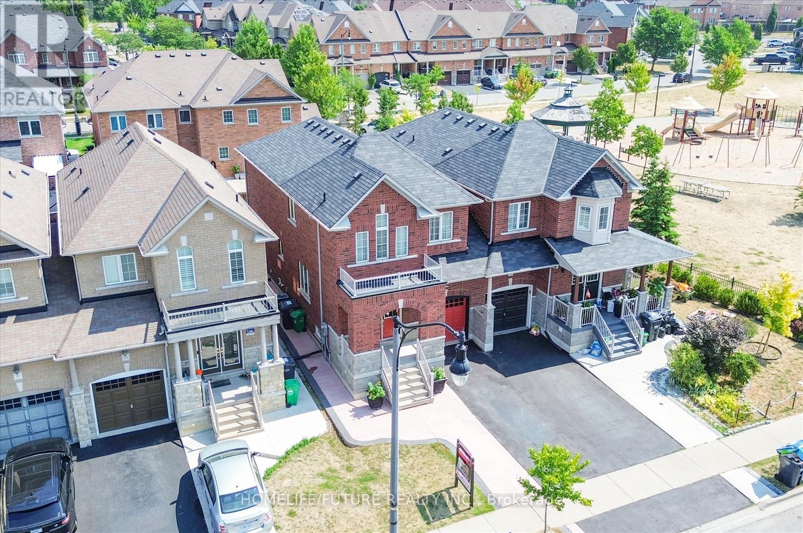 13 Oklahoma Drive, Brampton, Ontario  L6P 3L8 - Photo 3 - W12470325