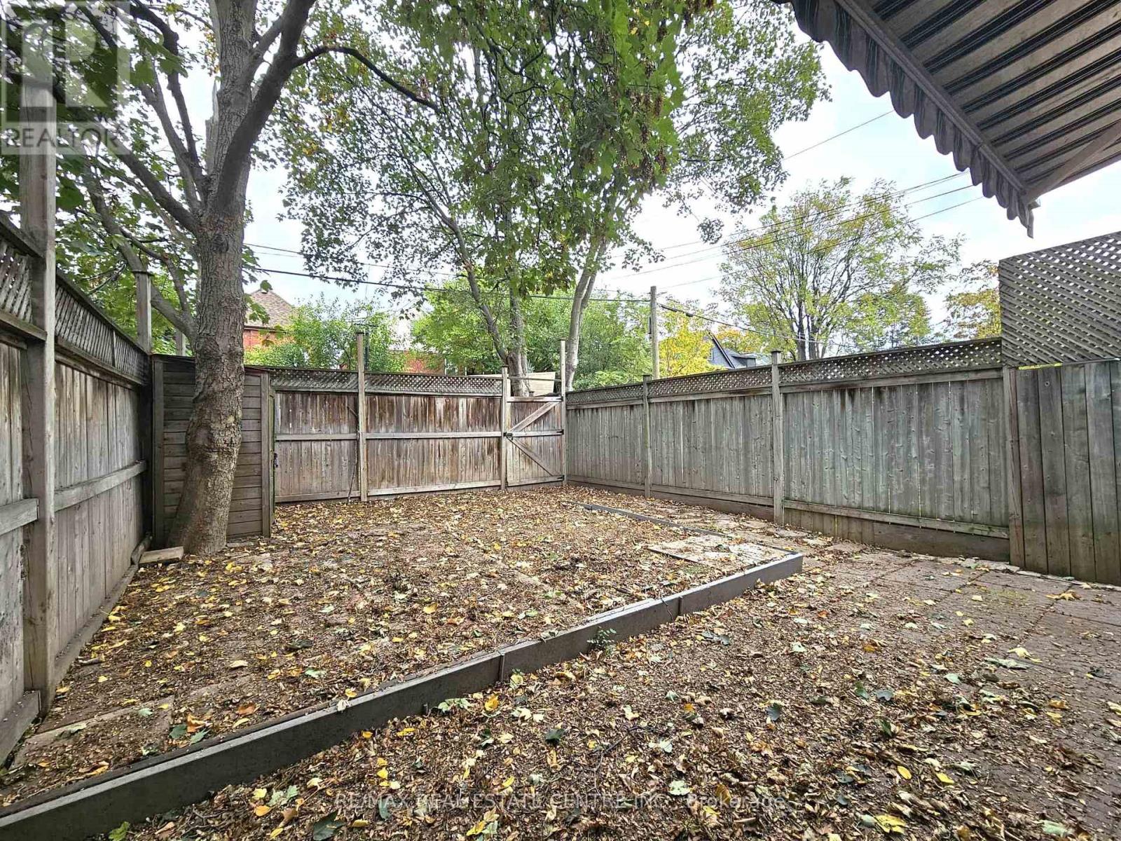 35 Fairleigh Avenue N, Hamilton, Ontario  L8L 6H1 - Photo 18 - X12480901