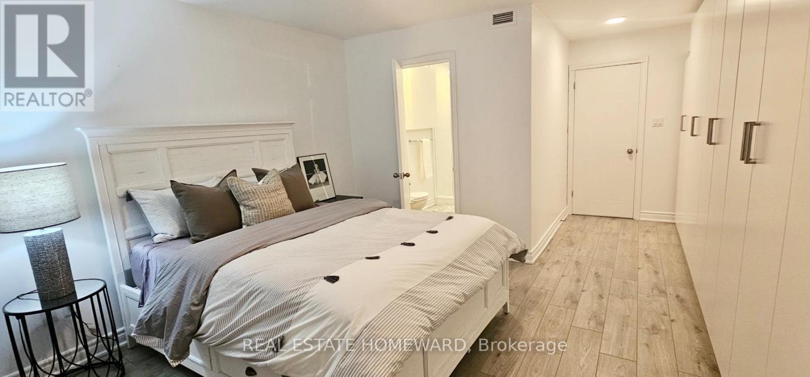 5 - 122 Glen Manor Drive, Toronto, Ontario  M4E 2X6 - Photo 17 - E12481955