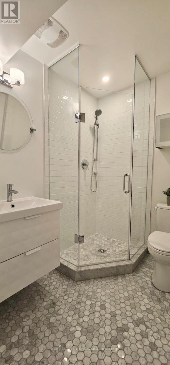 5 - 122 Glen Manor Drive, Toronto, Ontario  M4E 2X6 - Photo 21 - E12481955