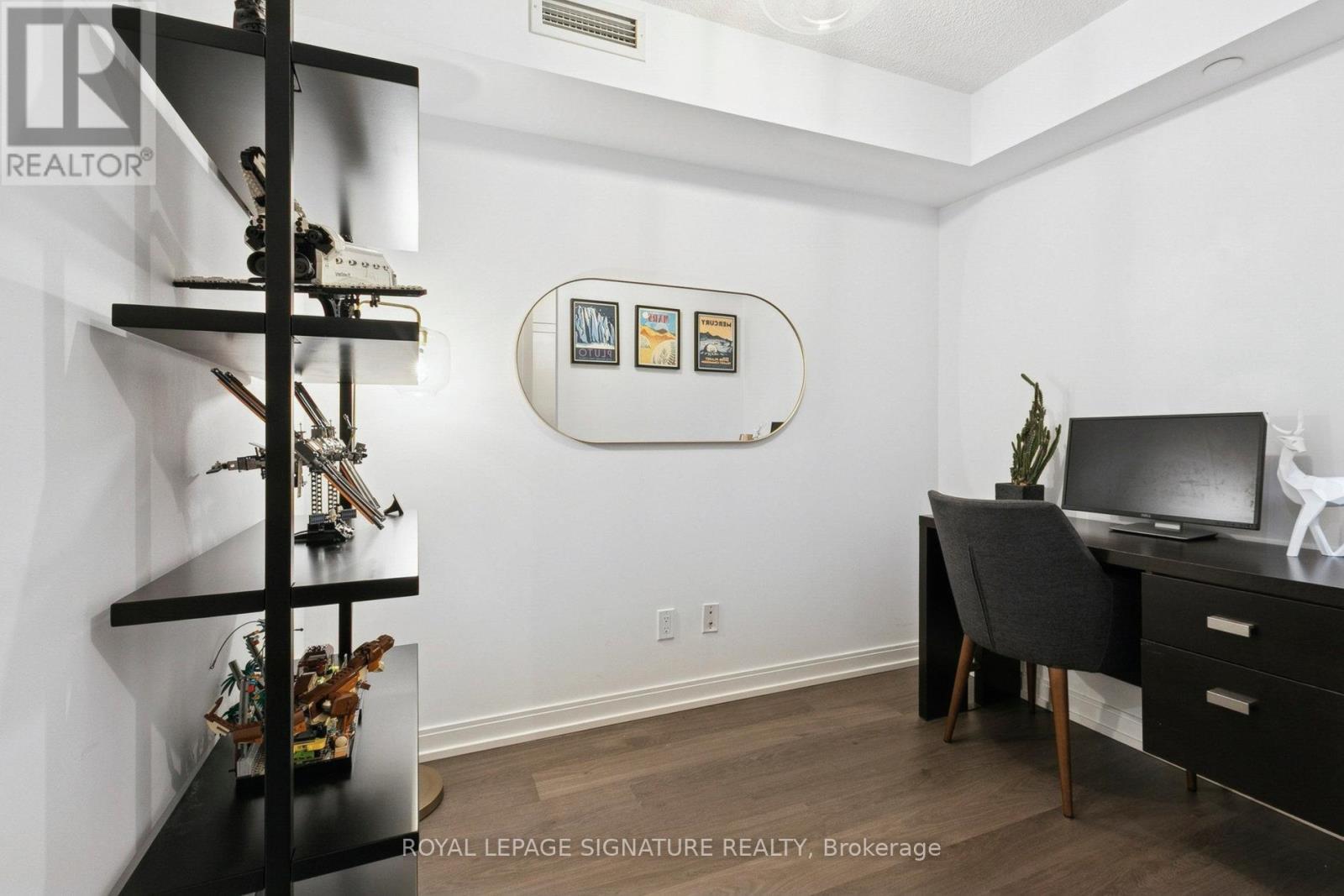 1301 - 255 Village Green Square, Toronto, Ontario  M1S 0L7 - Photo 14 - E12481967