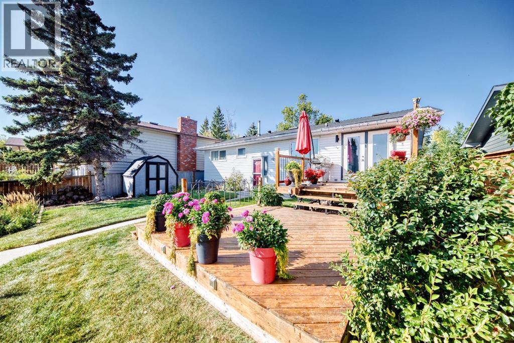 132 Silver Ridge Rise Nw, Calgary, Alberta  T3B 4P7 - Photo 4 - A2257925