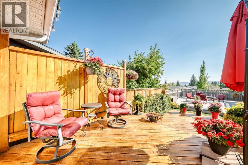 132 Silver Ridge Rise Nw, Calgary, Alberta  T3B 4P7 - Photo 3 - A2257925