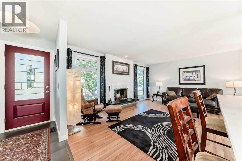 132 Silver Ridge Rise Nw, Calgary, Alberta  T3B 4P7 - Photo 6 - A2257925