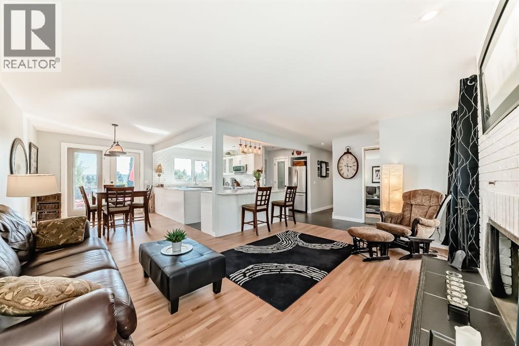 132 Silver Ridge Rise Nw, Calgary, Alberta  T3B 4P7 - Photo 8 - A2257925