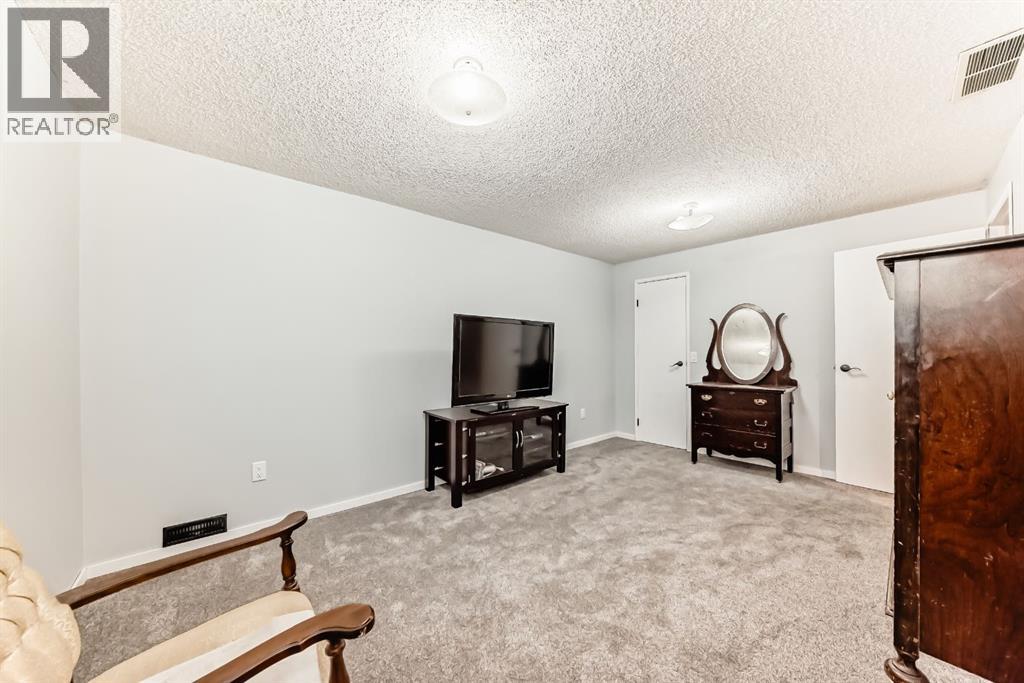 132 Silver Ridge Rise Nw, Calgary, Alberta  T3B 4P7 - Photo 26 - A2257925