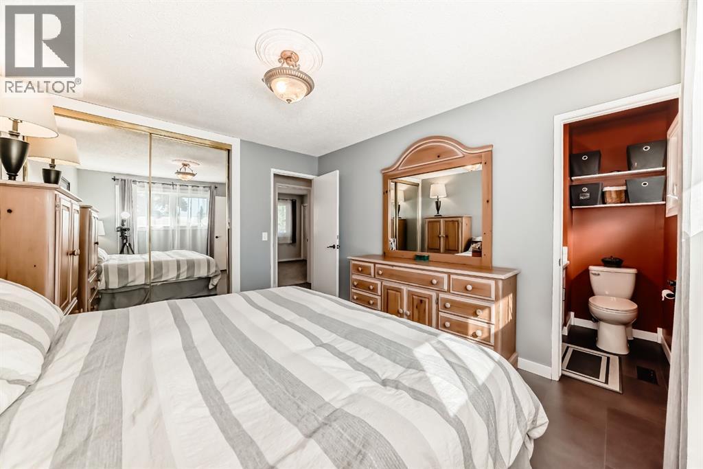 132 Silver Ridge Rise Nw, Calgary, Alberta  T3B 4P7 - Photo 16 - A2257925