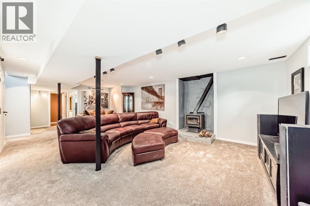 132 Silver Ridge Rise Nw, Calgary, Alberta  T3B 4P7 - Photo 25 - A2257925