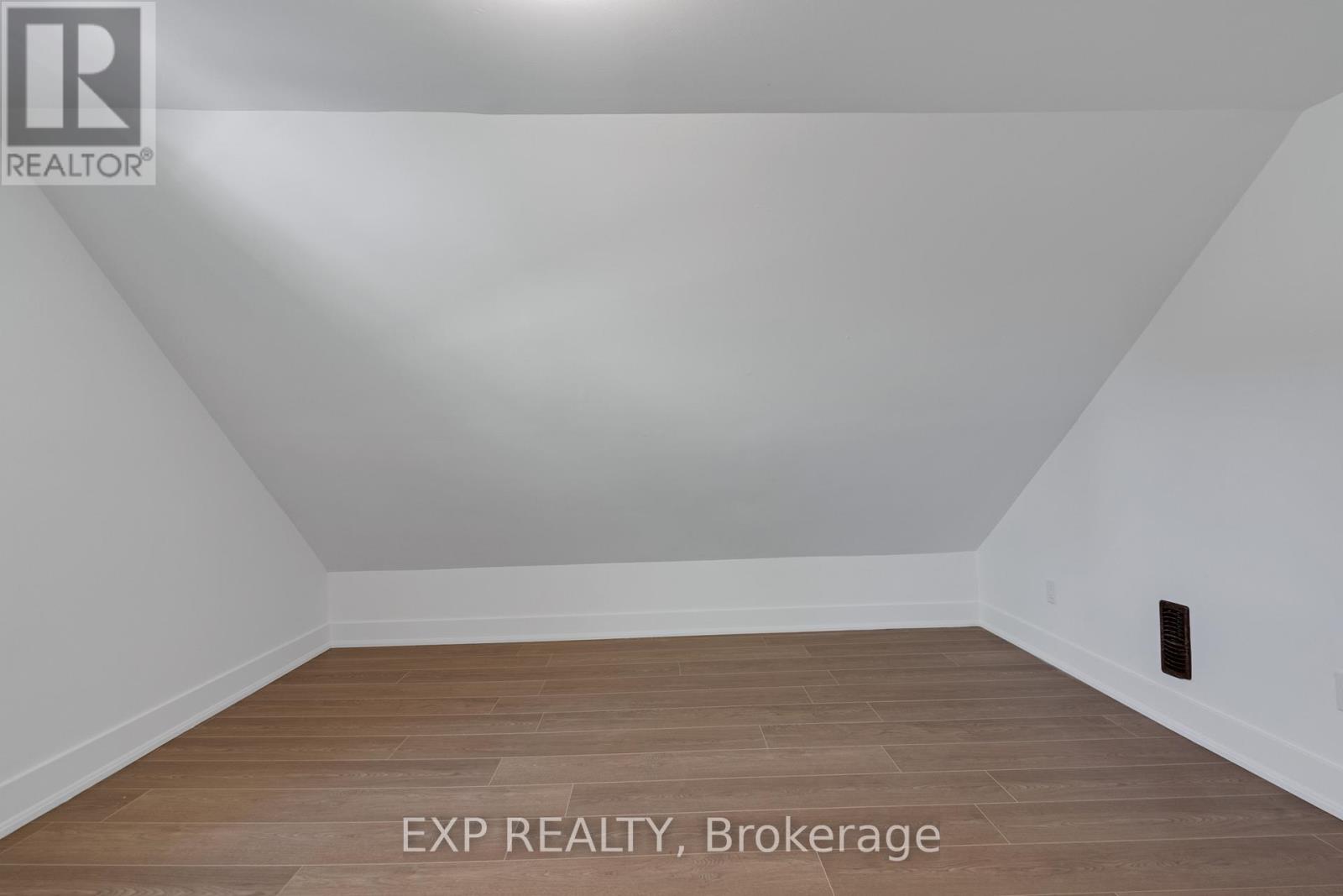 269 Moffat Street, Orillia, Ontario  L3V 4E9 - Photo 19 - S12481971