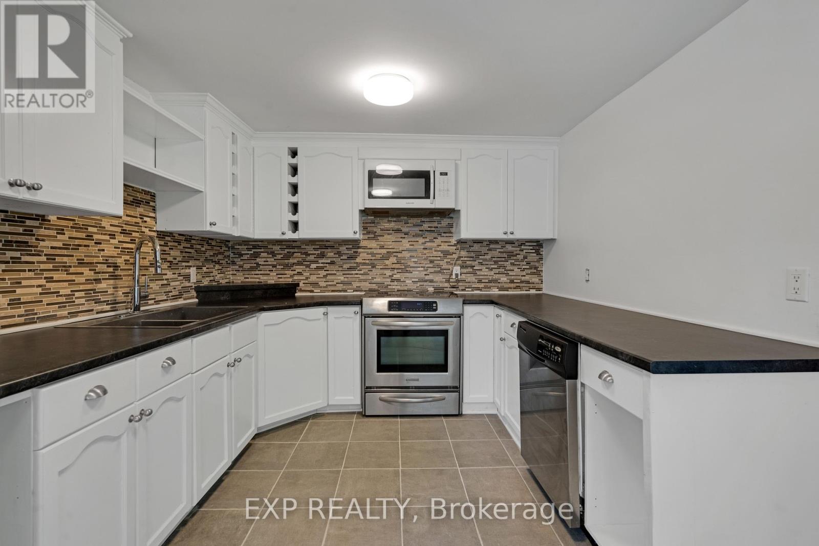 269 Moffat Street, Orillia, Ontario  L3V 4E9 - Photo 7 - S12481971