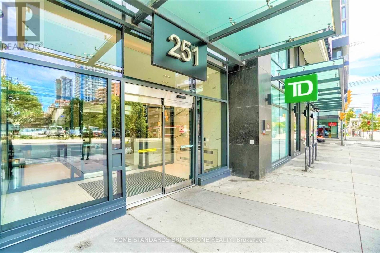 629 - 251 Jarvis Street, Toronto (Church-Yonge Corridor), Ontario  M5B 0C3 - Photo 2 - C12481950