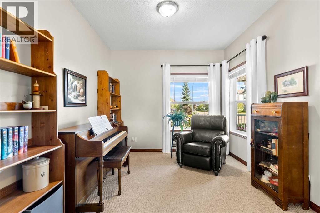 149 Tanner Close Se, Airdrie, Alberta  T4A 2E8 - Photo 6 - A2255748