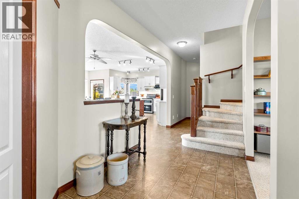 149 Tanner Close Se, Airdrie, Alberta  T4A 2E8 - Photo 5 - A2255748