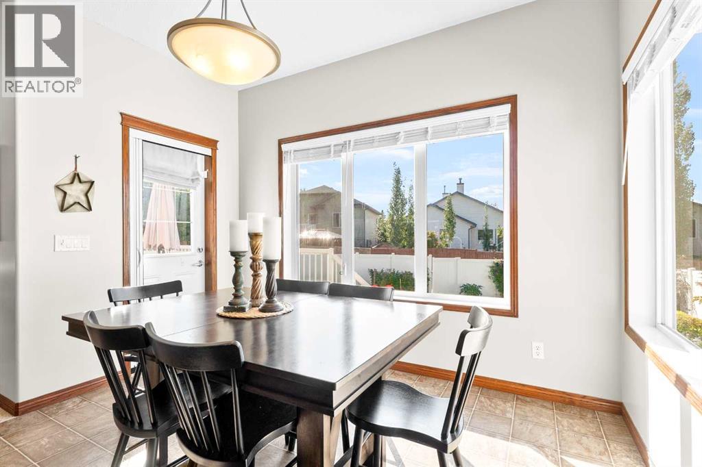 149 Tanner Close Se, Airdrie, Alberta  T4A 2E8 - Photo 12 - A2255748