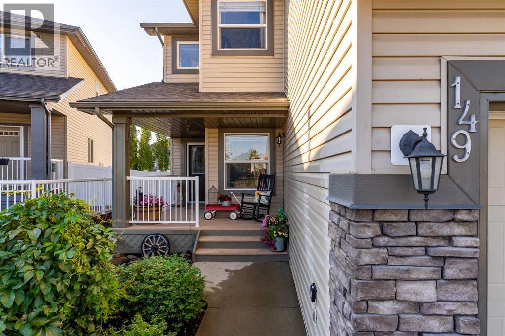 149 Tanner Close Se, Airdrie, Alberta  T4A 2E8 - Photo 2 - A2255748