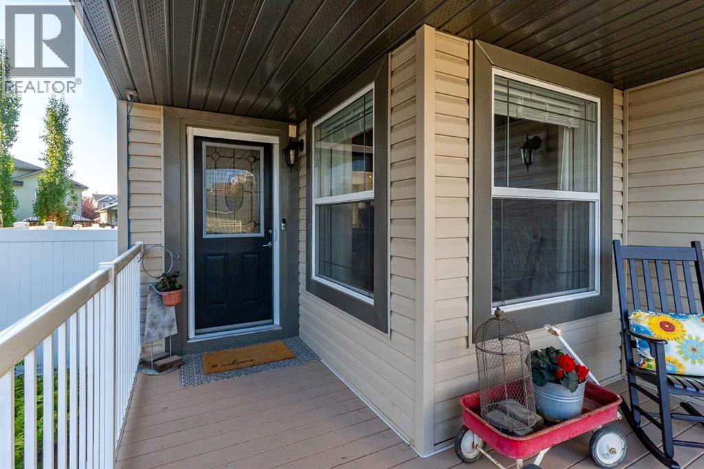 149 Tanner Close Se, Airdrie, Alberta  T4A 2E8 - Photo 3 - A2255748