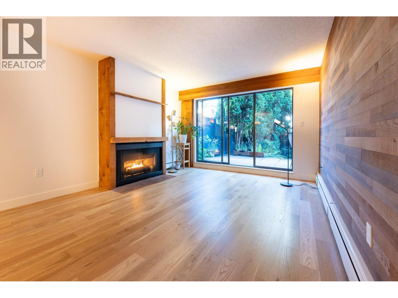117 265 E 15th Avenue, Vancouver, British Columbia  V5T 4K4 - Photo 2 - R3061887