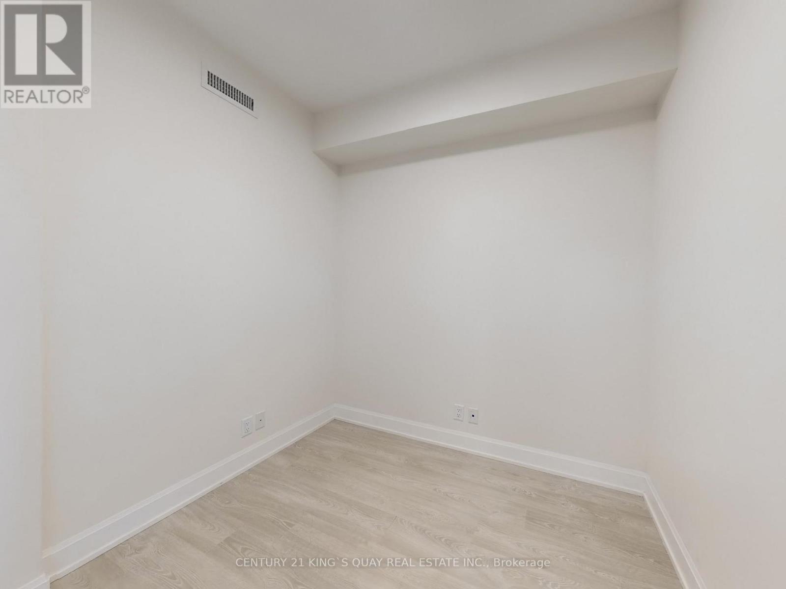 2008 - 8 Water Walk Drive, Markham (Unionville), Ontario  L3R 6L4 - Photo 18 - N12481063