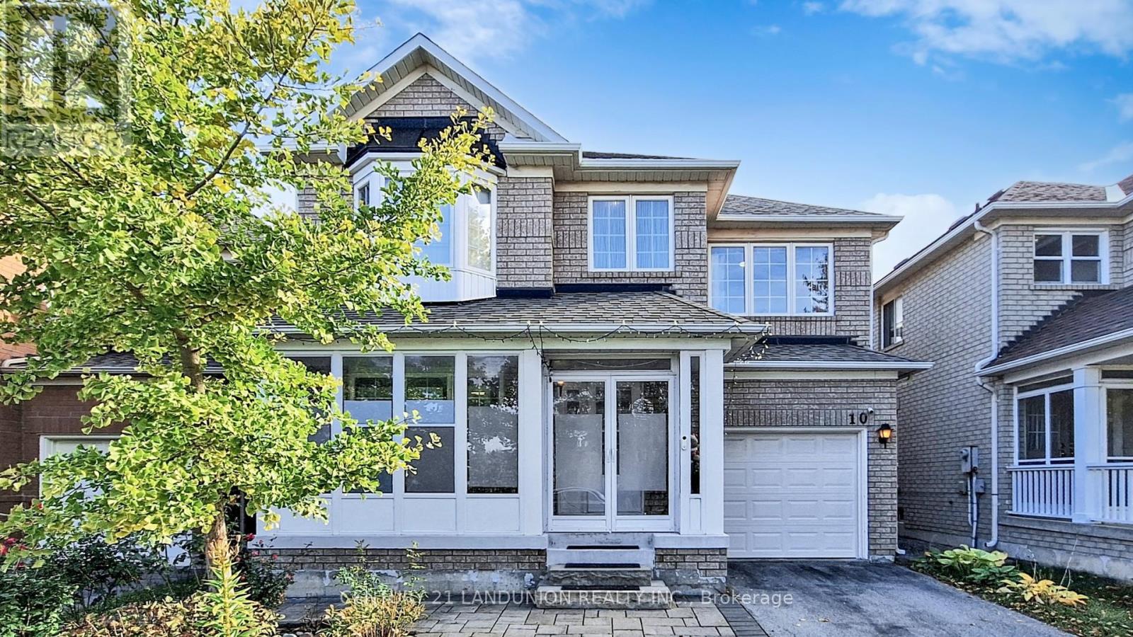 10 Majestic Drive, Markham, Ontario  L6C 2B2 - Photo 2 - N12482008