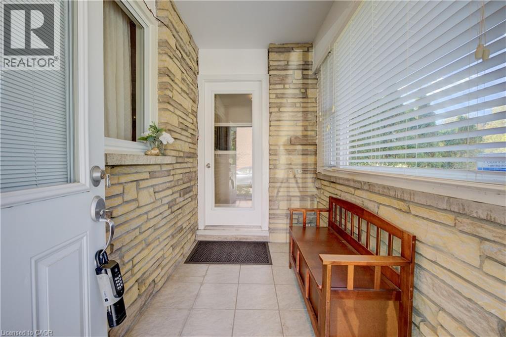 127 Jansen Avenue, Kitchener, Ontario  N2A 2L8 - Photo 5 - 40782100