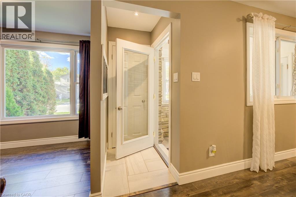 127 Jansen Avenue, Kitchener, Ontario  N2A 2L8 - Photo 6 - 40782100
