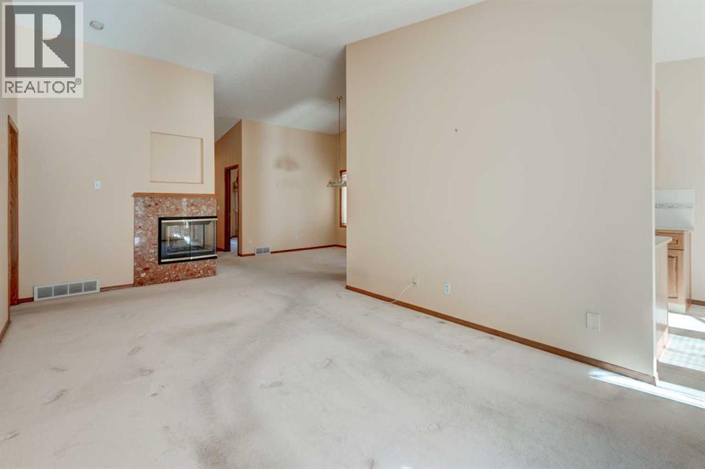 1567 Evergreen Drive Sw, Calgary, Alberta  T2Y 3B7 - Photo 11 - A2266781