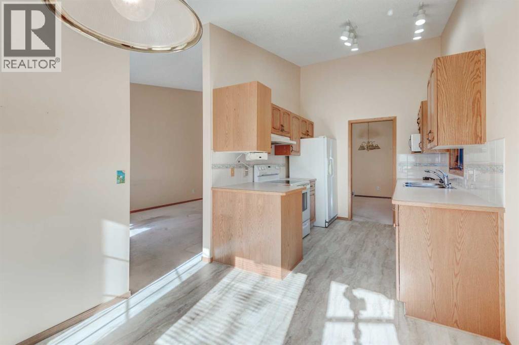 1567 Evergreen Drive Sw, Calgary, Alberta  T2Y 3B7 - Photo 13 - A2266781