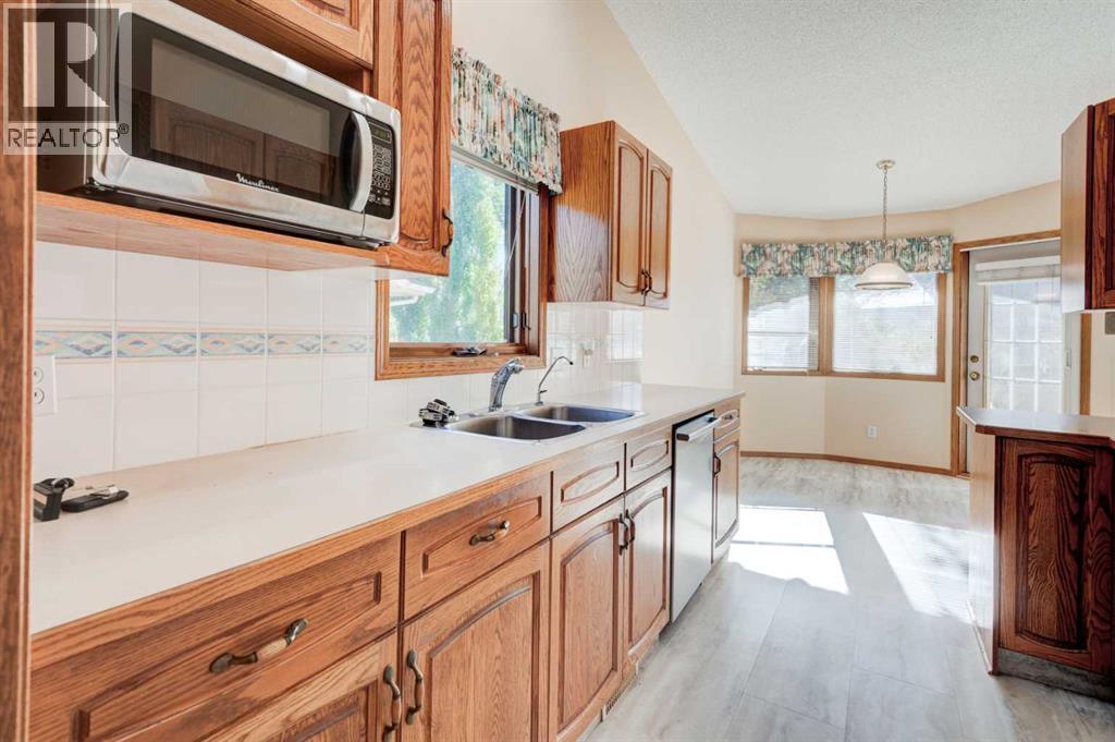 1567 Evergreen Drive Sw, Calgary, Alberta  T2Y 3B7 - Photo 15 - A2266781