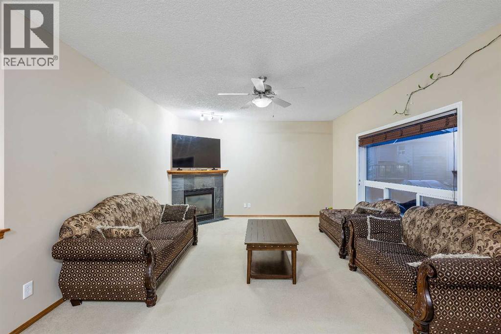 213 Hawkmere Close, Chestermere, Alberta  T1X 0C1 - Photo 11 - A2249035