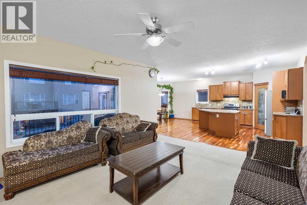 213 Hawkmere Close, Chestermere, Alberta  T1X 0C1 - Photo 12 - A2249035