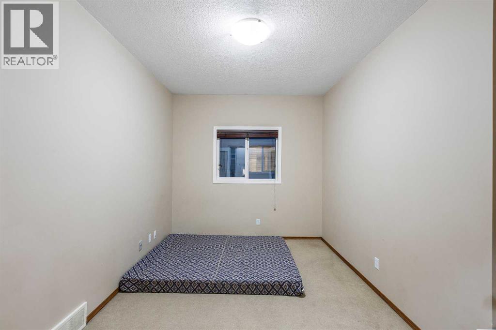 213 Hawkmere Close, Chestermere, Alberta  T1X 0C1 - Photo 17 - A2249035