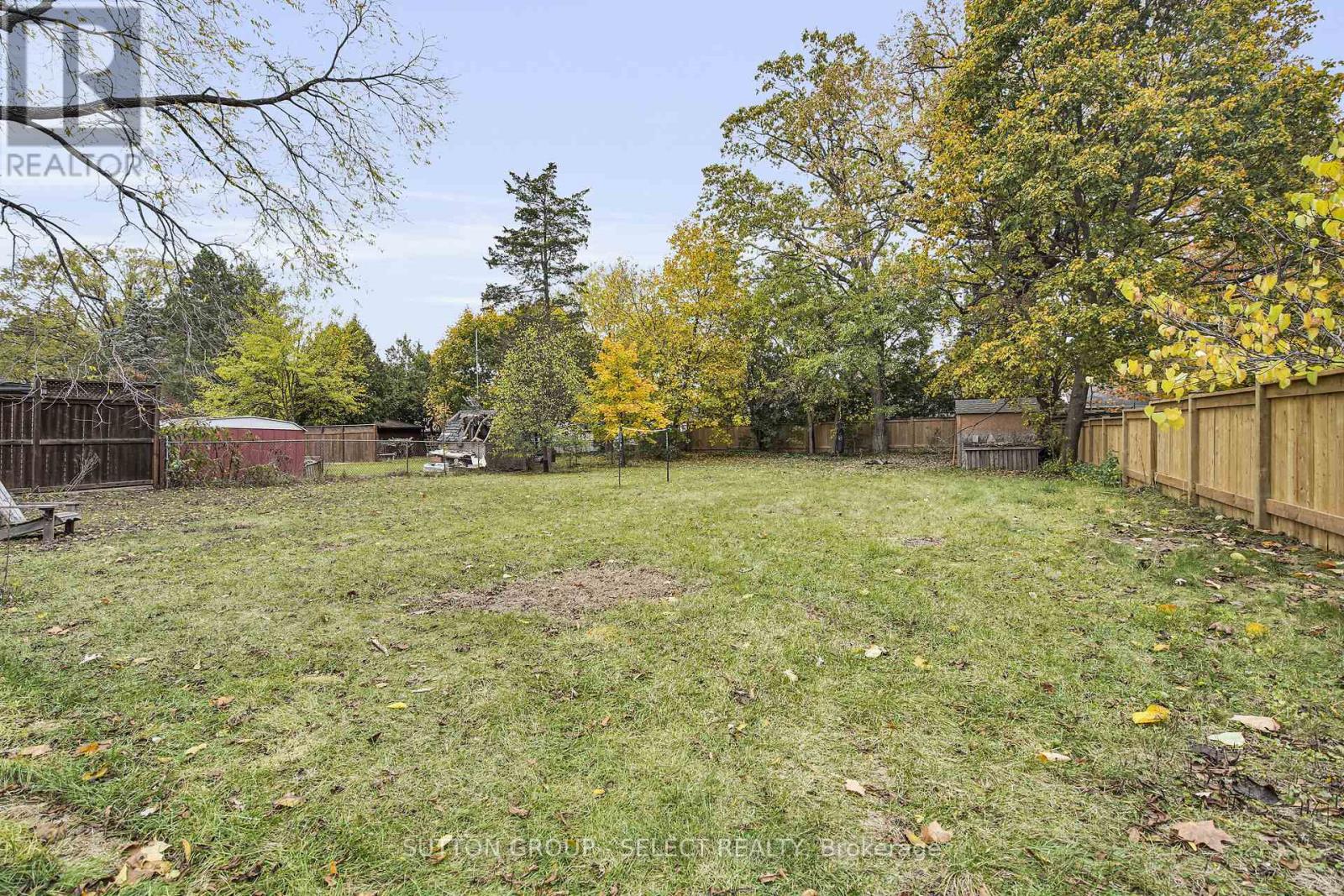 346 Stephen Street, London South, Ontario  N6K 2N3 - Photo 32 - X12482038