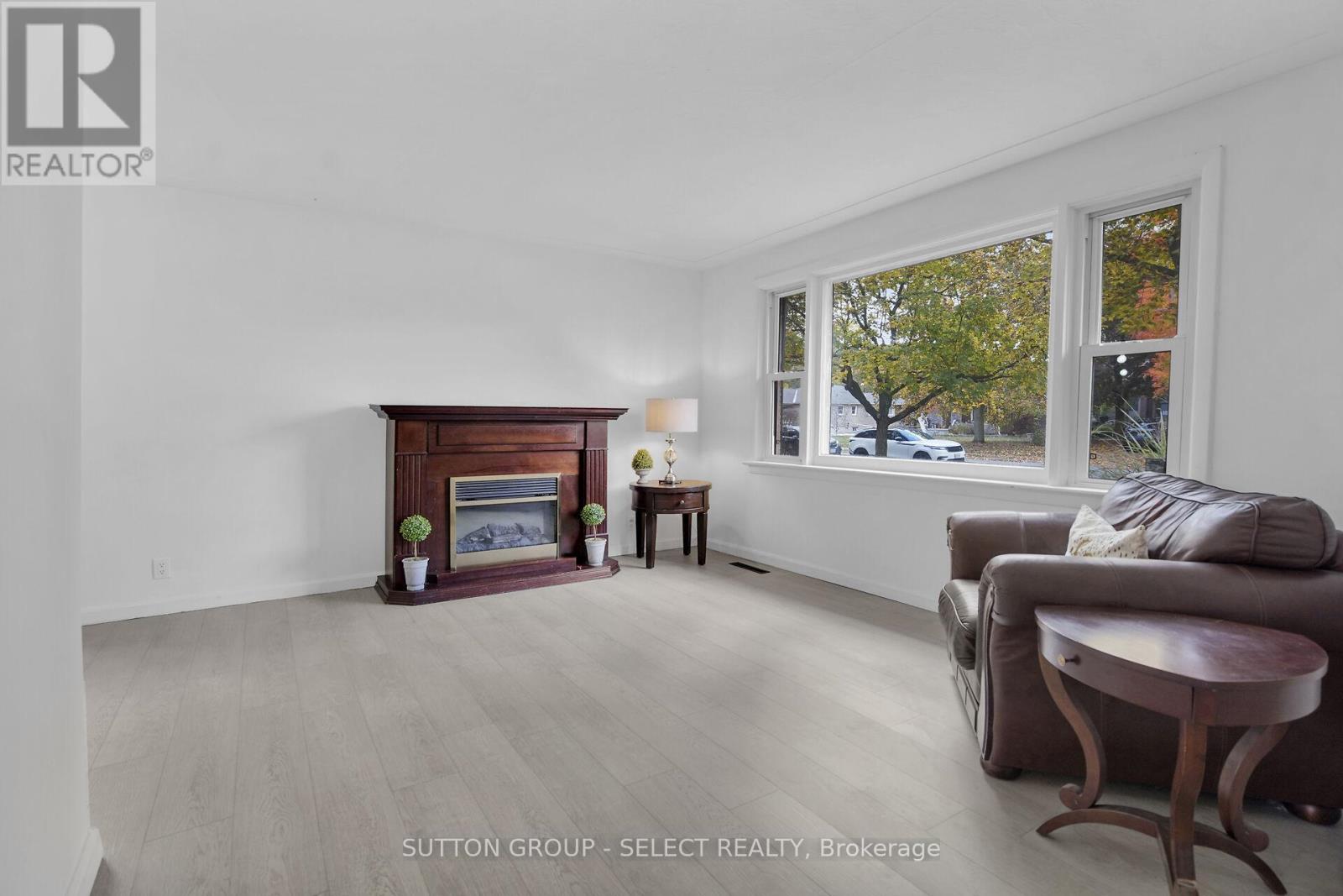 346 Stephen Street, London South, Ontario  N6K 2N3 - Photo 7 - X12482038