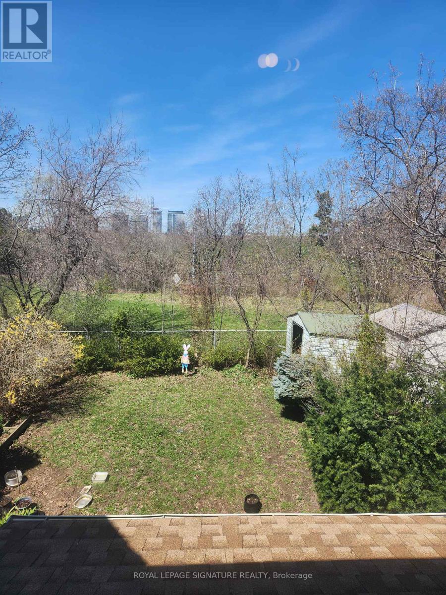 Upper - 4253 Trellis Crescent, Mississauga (Erin Mills), Ontario  L5L 2M1 - Photo 3 - W12482015