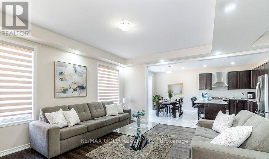 47 Stedford Crescent, Brampton (Northwest Brampton), Ontario  L7A 4P5 - Photo 8 - W12482021