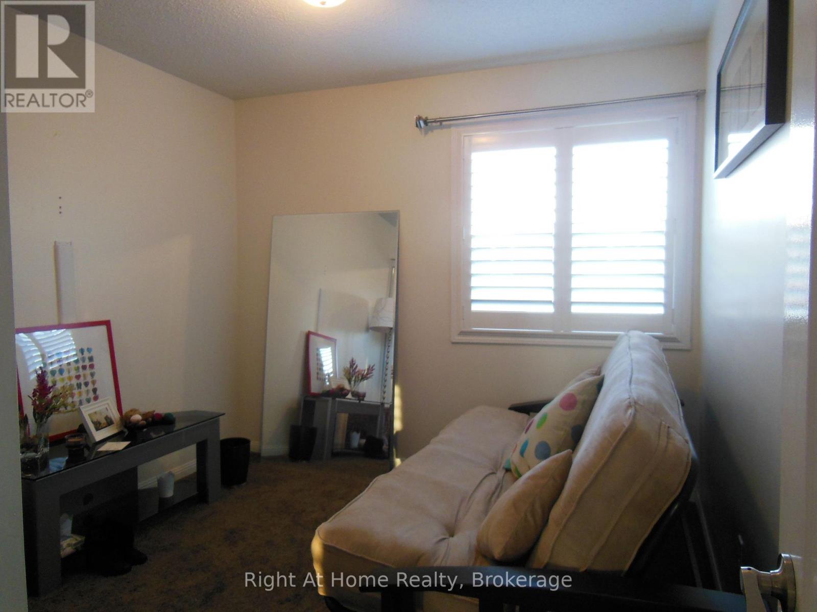 411 Cedar Hedge Road, Milton, Ontario  L9T 5K7 - Photo 17 - W12482048
