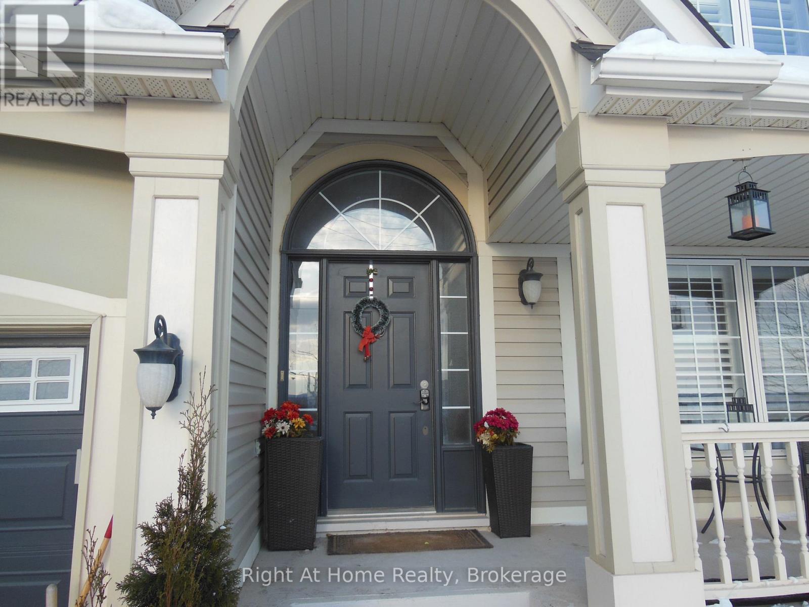 411 Cedar Hedge Road, Milton, Ontario  L9T 5K7 - Photo 3 - W12482048
