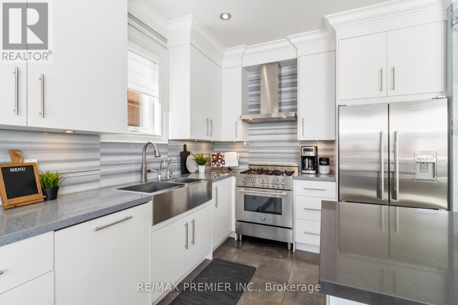 17 Angelico Avenue, Vaughan (Vellore Village), Ontario  L4H 3L3 - Photo 14 - N12479911