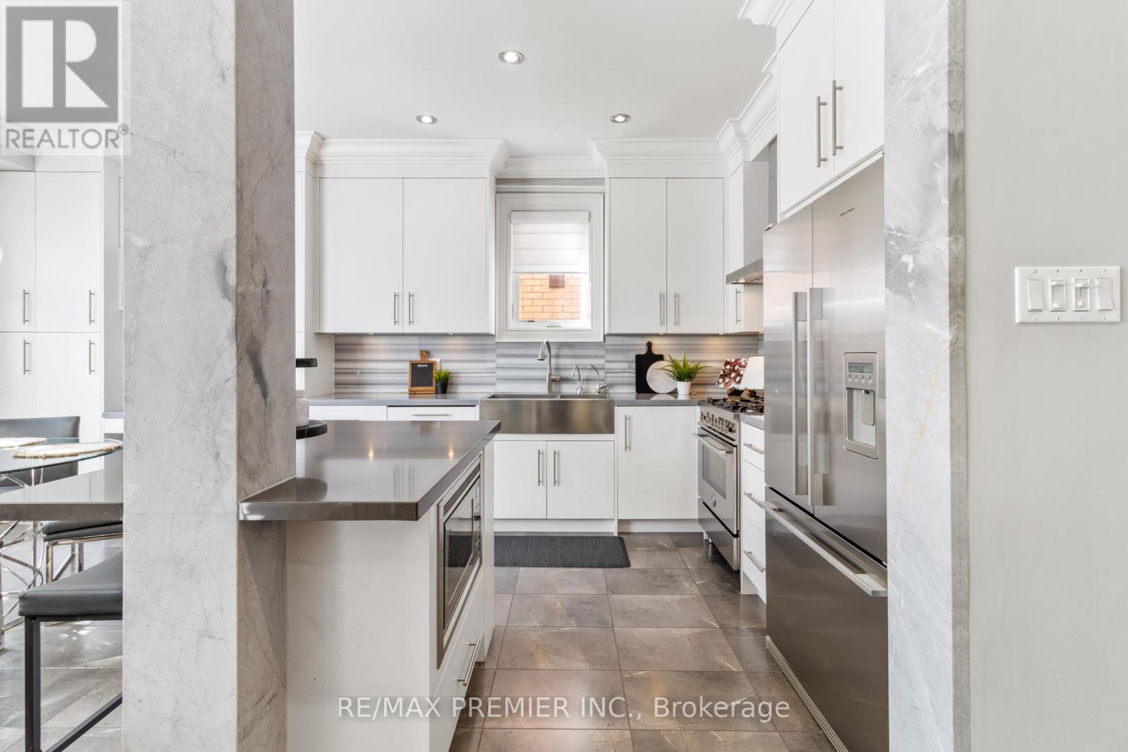 17 Angelico Avenue, Vaughan (Vellore Village), Ontario  L4H 3L3 - Photo 10 - N12479911