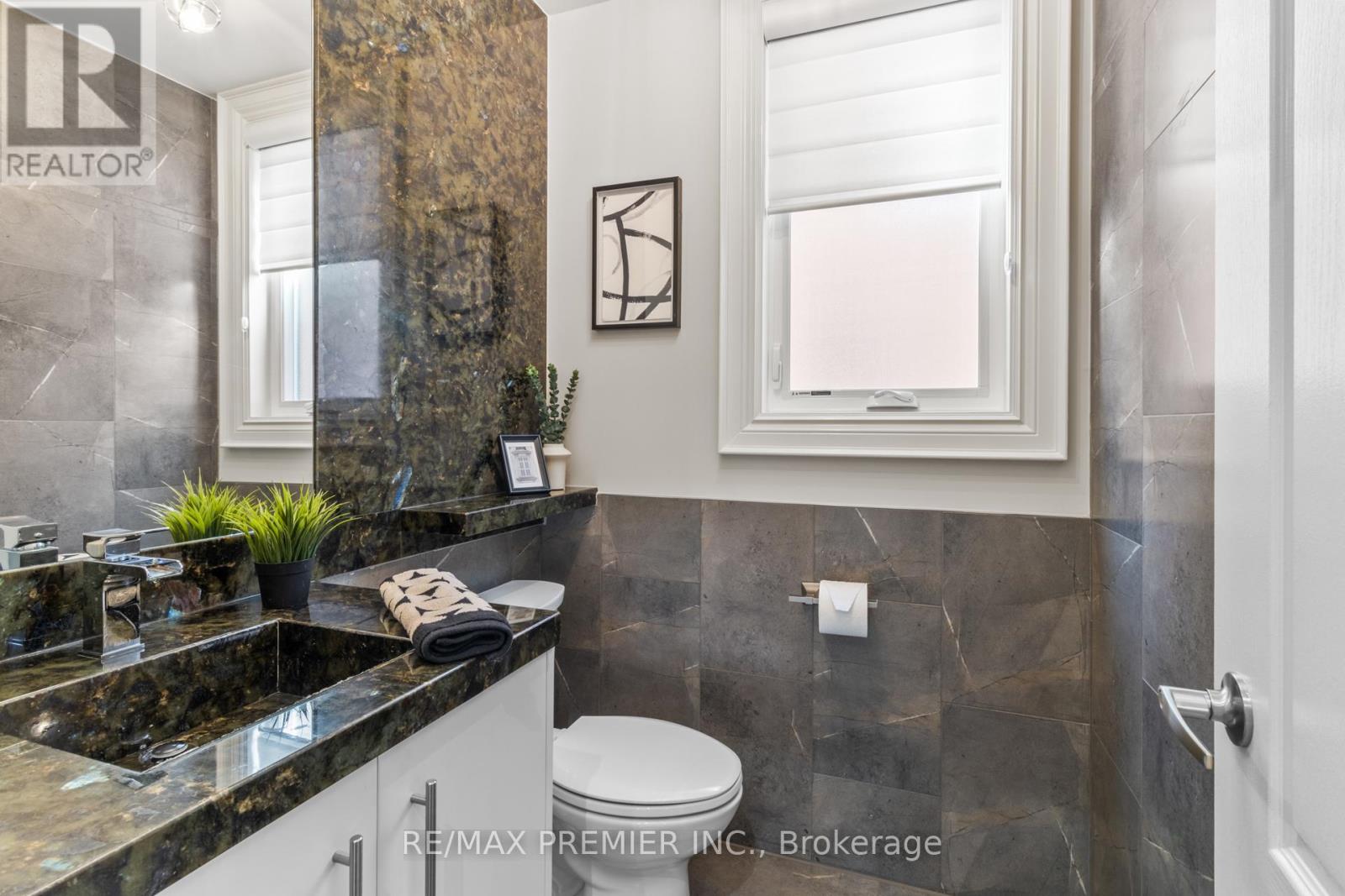 17 Angelico Avenue, Vaughan (Vellore Village), Ontario  L4H 3L3 - Photo 22 - N12479911
