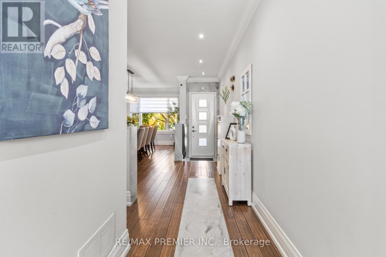 17 Angelico Avenue, Vaughan (Vellore Village), Ontario  L4H 3L3 - Photo 5 - N12479911