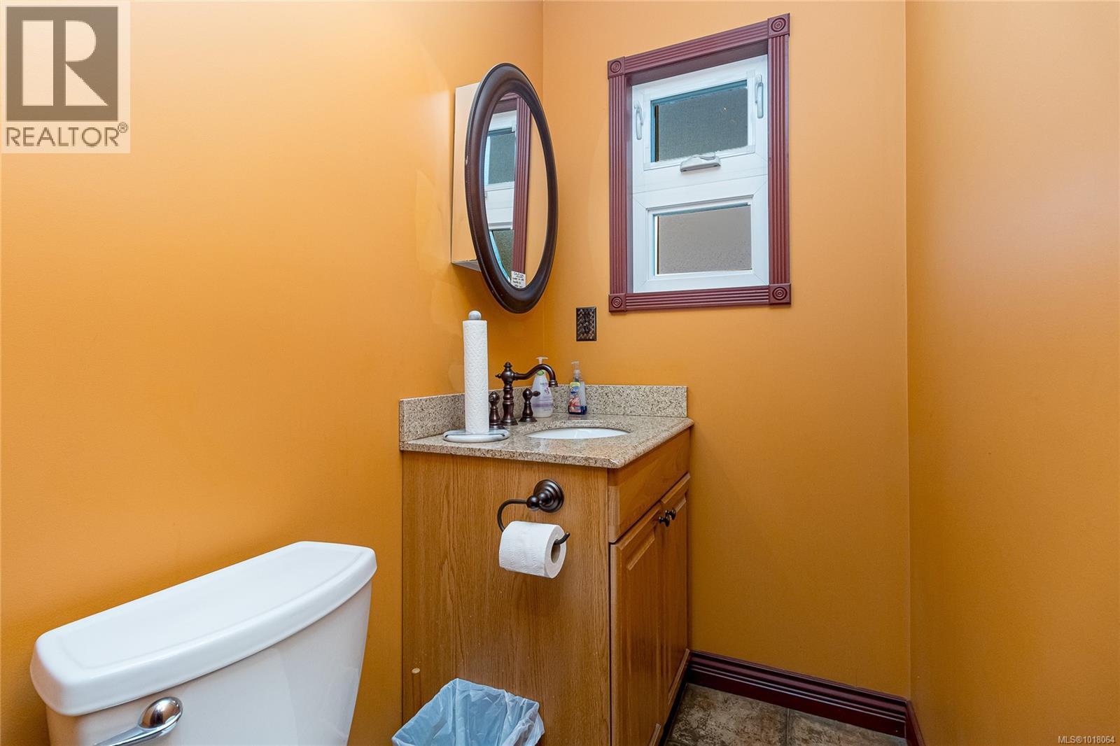 8576 Lochside Dr, North Saanich, British Columbia  V8L 1M6 - Photo 21 - 1018064