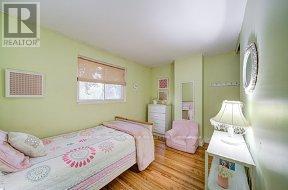 33 Groveland Crescent, Brampton, Ontario  L6S 1L1 - Photo 20 - W12480908