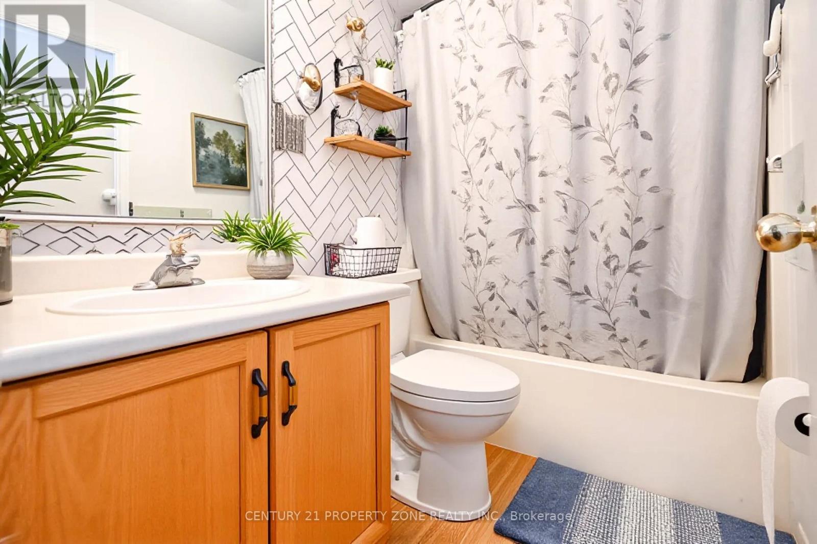 423 Old Newbury Lane, Cambridge, Ontario  N3H 5N9 - Photo 8 - X12481209