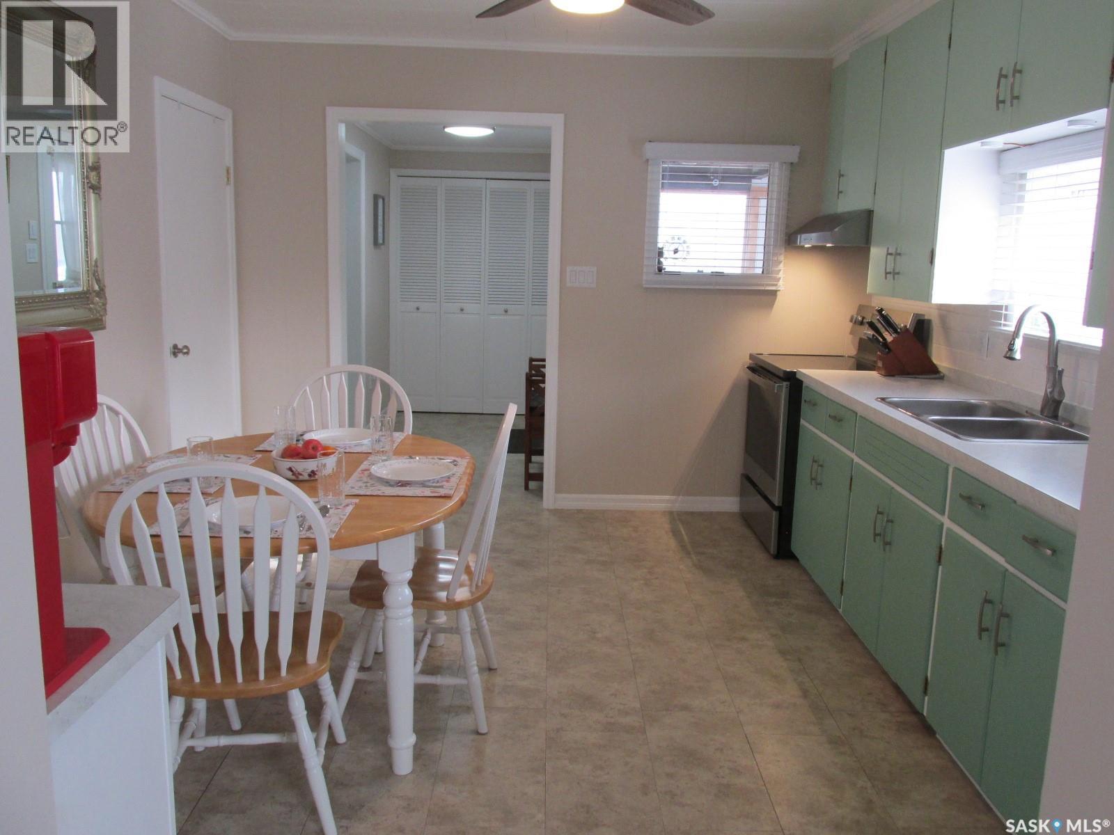302 Rustad Avenue, White Fox, Saskatchewan  S0J 3B0 - Photo 20 - SK021743