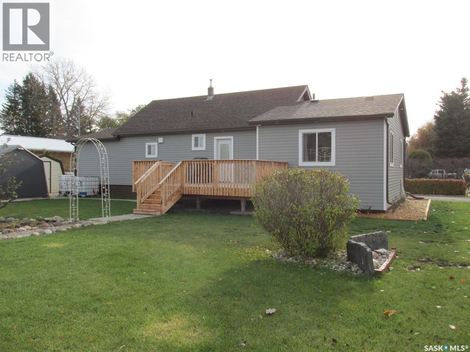 302 Rustad Avenue, White Fox, Saskatchewan  S0J 3B0 - Photo 5 - SK021743