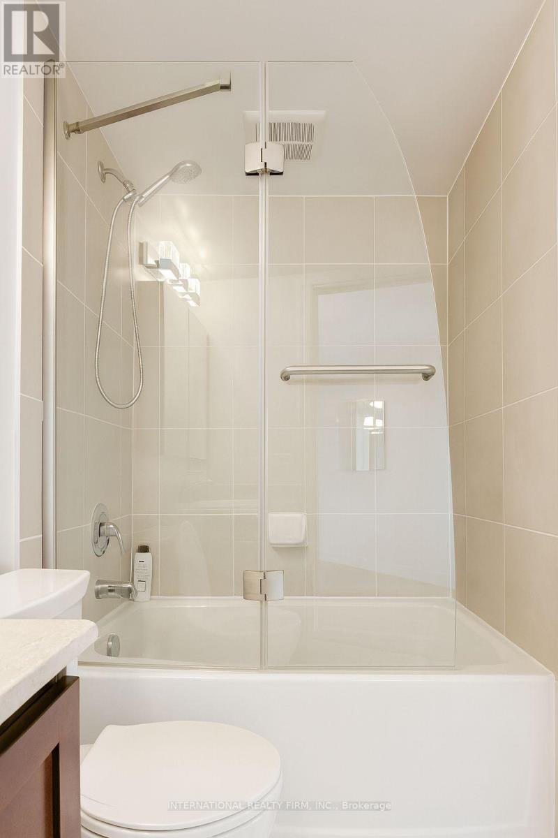 814 - 20 Blue Jays Way, Toronto, Ontario  M5V 3W6 - Photo 10 - C12482041