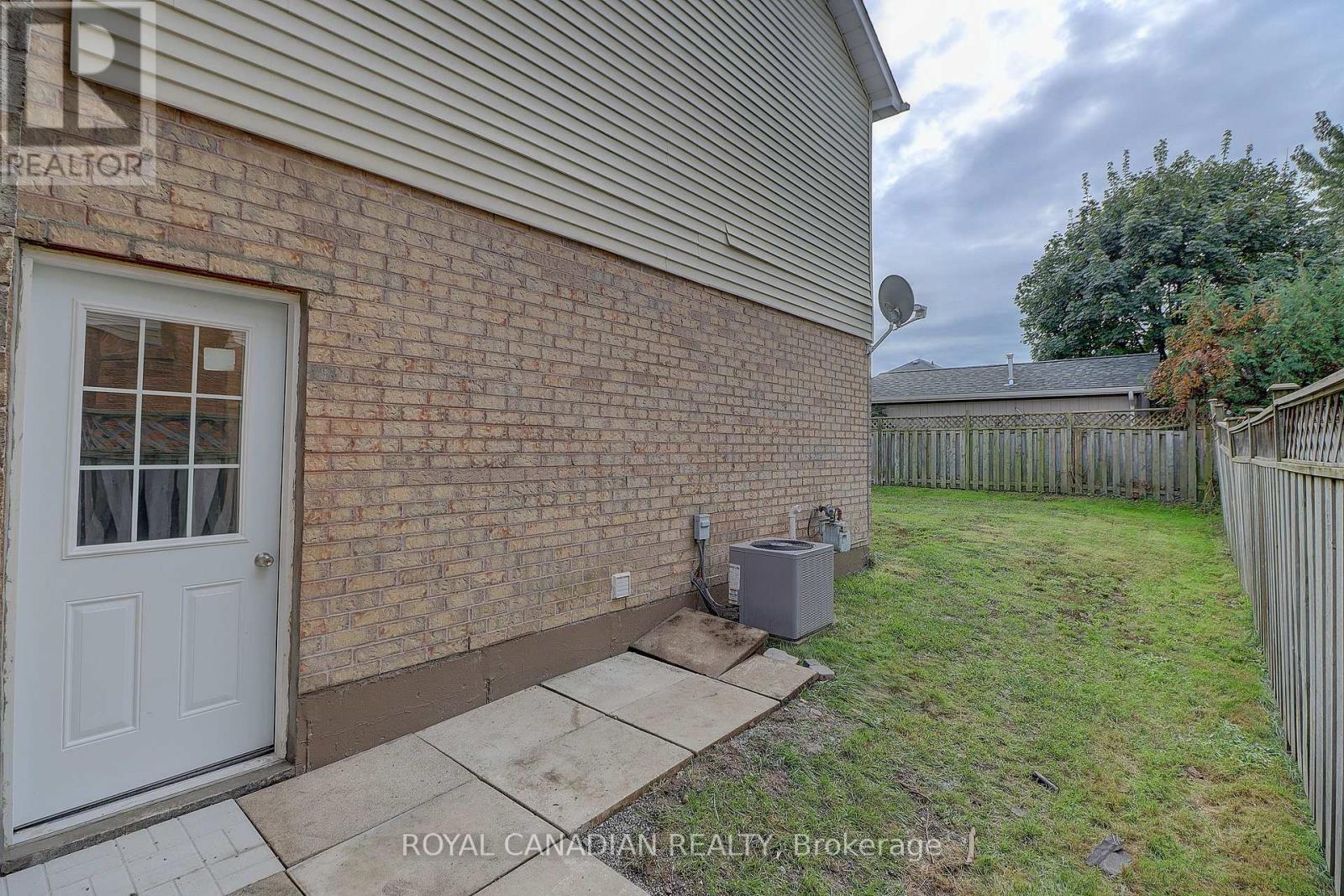 40 Doncaster Crescent, Clarington, Ontario  L1B 1E7 - Photo 37 - E12482062